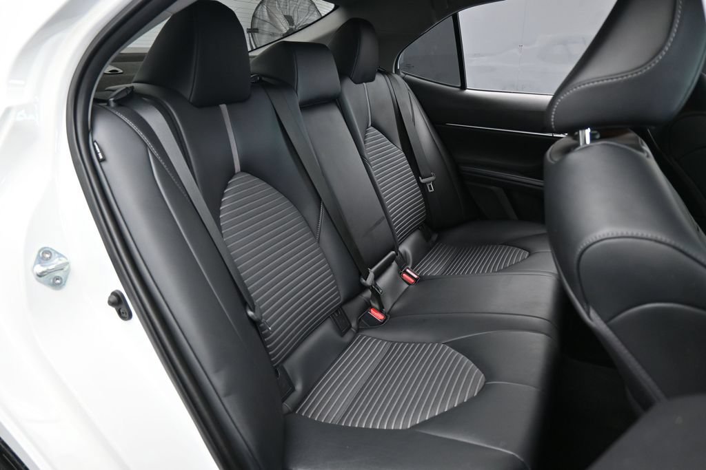 Used 2022 Toyota Camry SE w/ Convenience Package FWD image 43