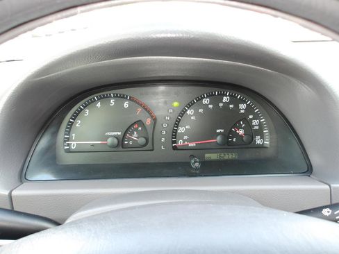 Used 2004 Toyota Camry XLE FWD image 14