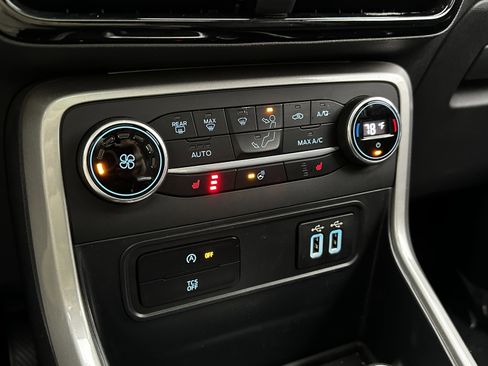 Used 2021 Ford EcoSport Titanium image 19