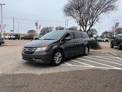 Used 2016 Honda Odyssey EX image 2