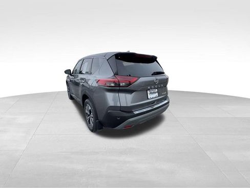 Used 2023 Nissan Rogue SV image 8