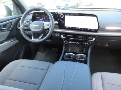 New 2026 Chevrolet Traverse LT w/ Driver Confidence Package image 13