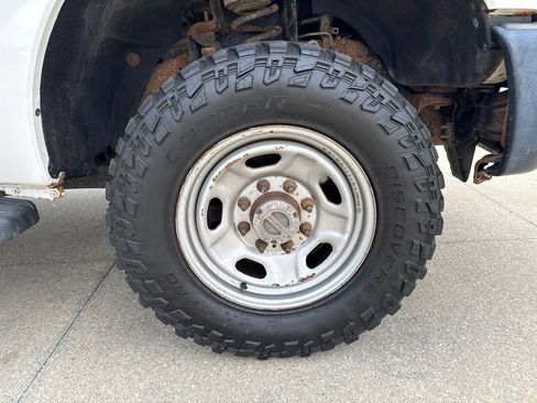 Used 2015 Ford F250 XL w/ Power Equipment Group AWD/4WD image 49