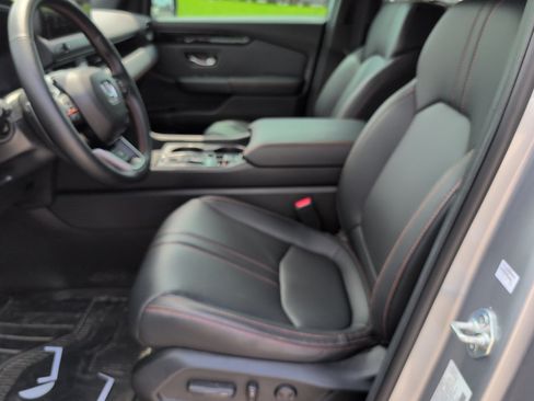 Used 2026 Honda Pilot TrailSport image 4