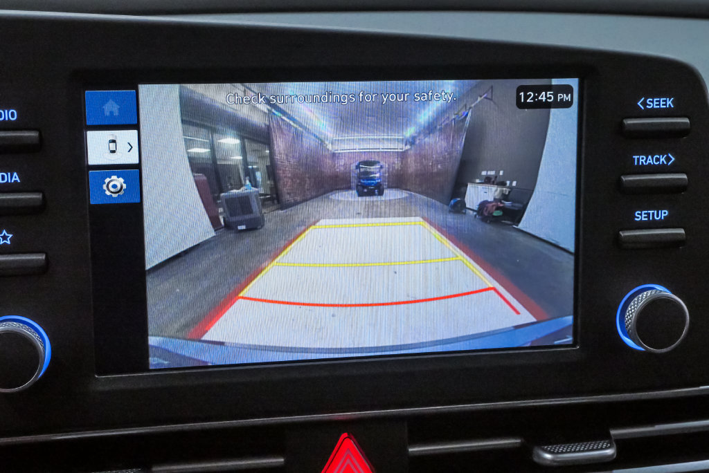 Certified 2026 Hyundai Elantra SE FWD image 23