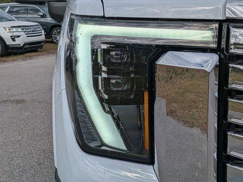 New 2026 GMC Sierra 2500 Denali w/ Denali Reserve Package image 10