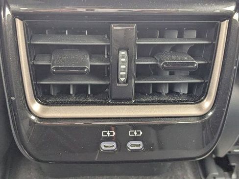 Used 2024 Toyota Crown Limited w/ Advanced Technology Package image 20