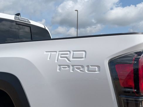 Used 2022 Toyota Tacoma TRD Pro AWD/4WD image 30