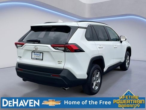 Used 2025 Toyota RAV4 XLE AWD/4WD image 6