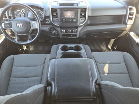 Used 2022 RAM 1500 Big Horn AWD/4WD image 2