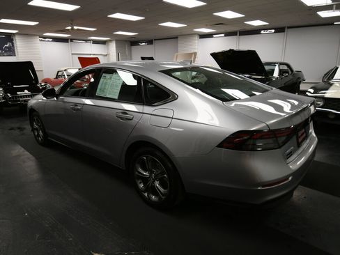 Used 2023 Honda Accord EX image 5