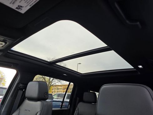 New 2026 GMC Yukon XL Denali AWD/4WD image 24