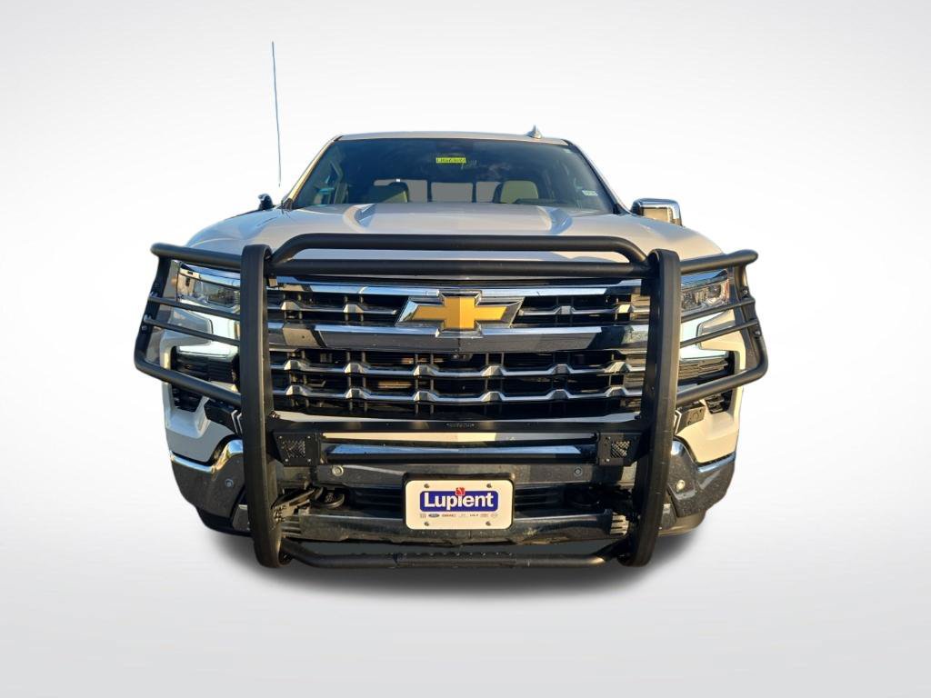 Used 2024 Chevrolet Silverado 1500 LTZ w/ LTZ Premium Package AWD/4WD image 10