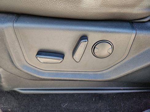 Used 2020 Ford Expedition XLT w/ Equipment Group 202A image 13