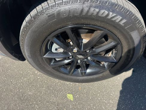 Used 2019 Dodge Journey SE FWD image 10