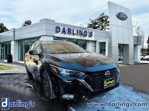 Used 2025 Nissan Sentra SV image 3