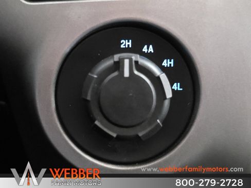 Used 2016 Ford Expedition Limited w/ Equipment Group 301A AWD/4WD image 25