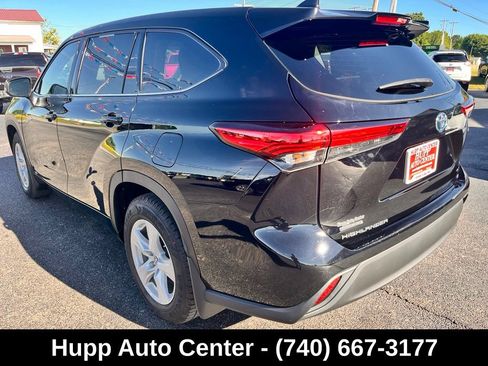 Used 2020 Toyota Highlander LE AWD/4WD image 6