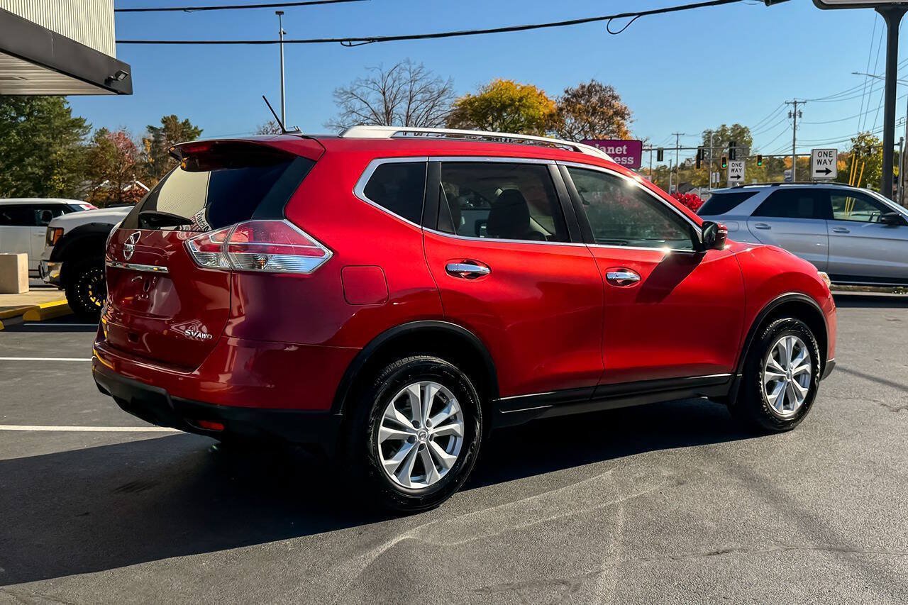 Used 2016 Nissan Rogue SV w/ SV Premium Package AWD/4WD image 4