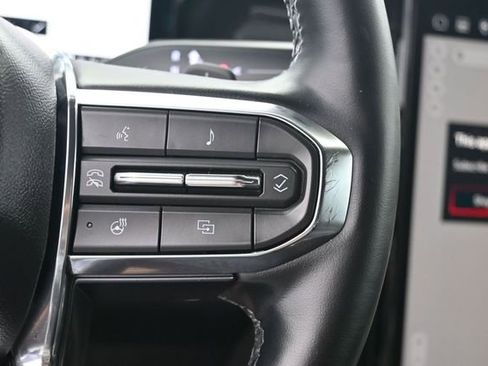 Used 2025 GMC Acadia Elevation FWD image 34