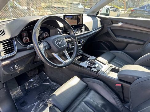 Used 2022 Audi Q5 2.0T Premium Plus w/ Premium Plus Package image 16