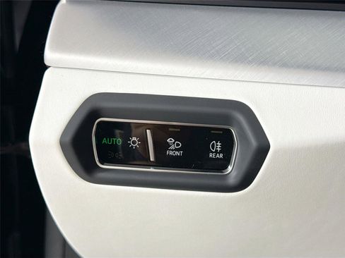 Used 2023 Lamborghini Urus S image 25