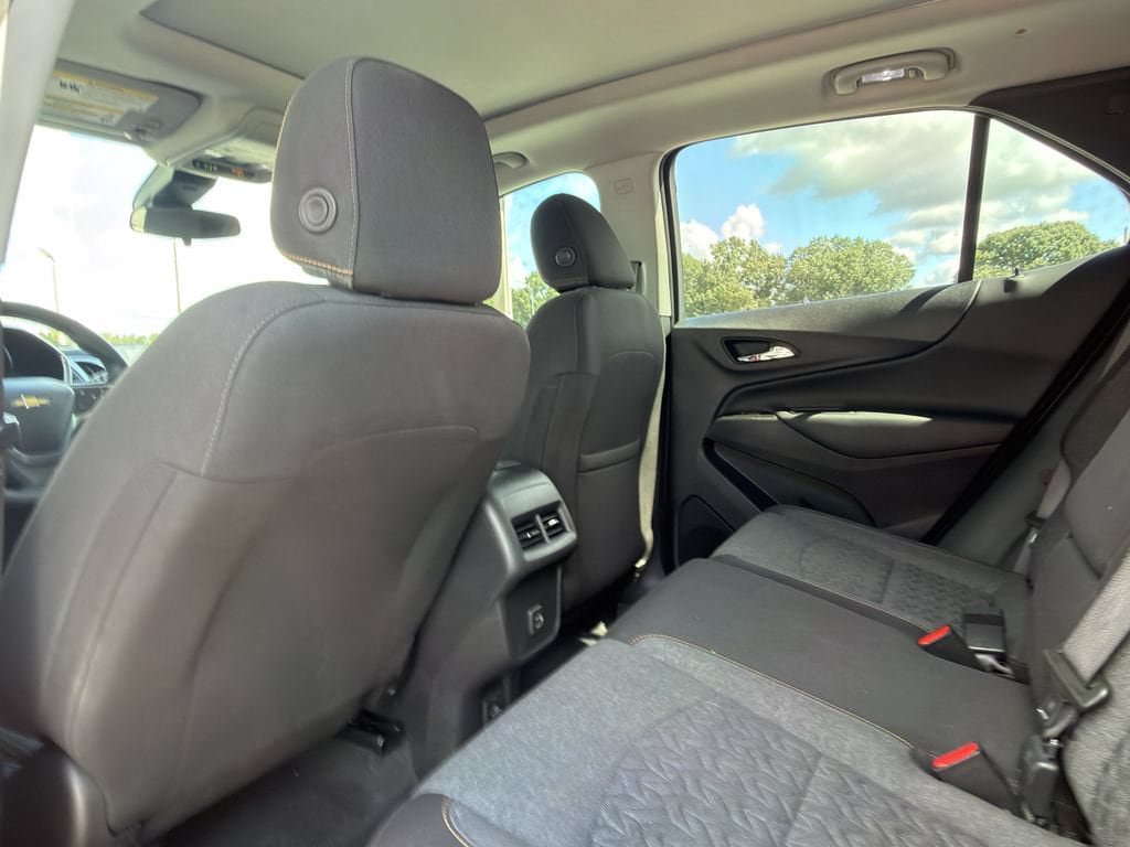 Used 2023 Chevrolet Equinox LT FWD image 18