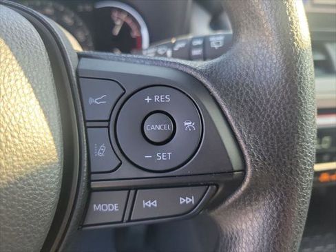 Certified 2025 Toyota RAV4 XLE image 27