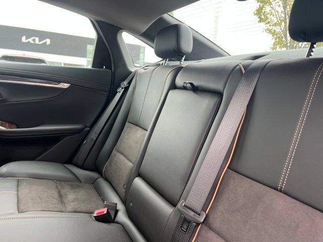 Used 2015 Chevrolet Impala LT w/ Convenience Package FWD image 29