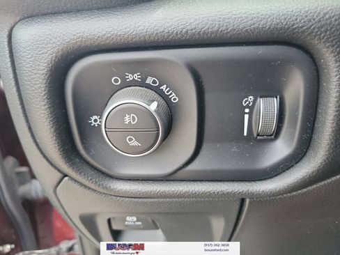 Used 2024 RAM 1500 Big Horn AWD/4WD image 23