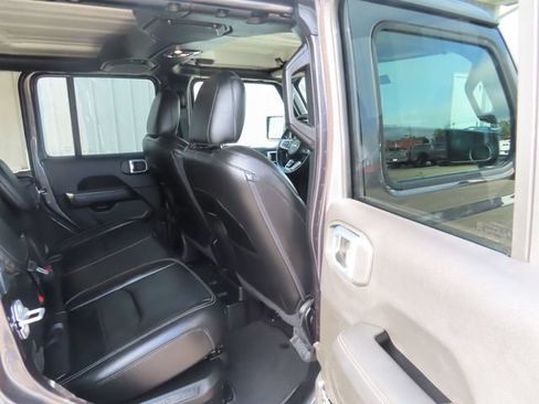 Used 2021 Jeep Wrangler Unlimited Sahara AWD/4WD image 25