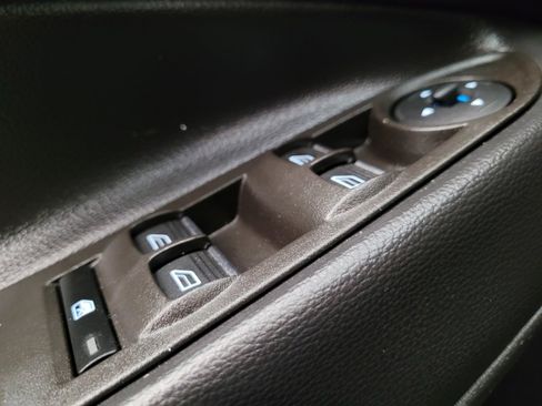Used 2017 Ford Escape SE w/ Equipment Group 201A FWD image 27