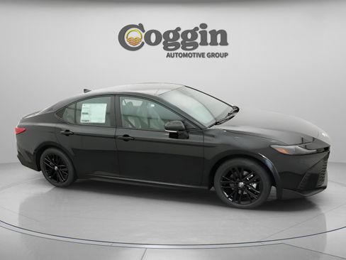 New 2026 Toyota Camry SE image 22