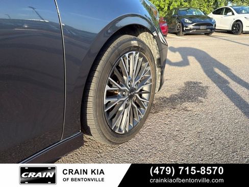 Certified 2024 Kia Forte GT-Line FWD image 6