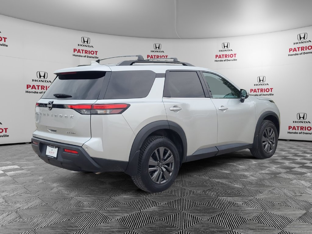 Used 2024 Nissan Pathfinder SV AWD/4WD image 5