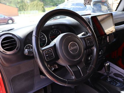 Used 2015 Jeep Wrangler Sport w/ Quick Order Package 24S AWD/4WD image 20