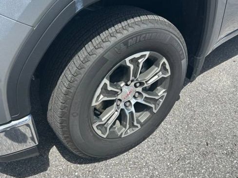 Certified 2026 GMC Sierra 1500 SLT AWD/4WD image 4