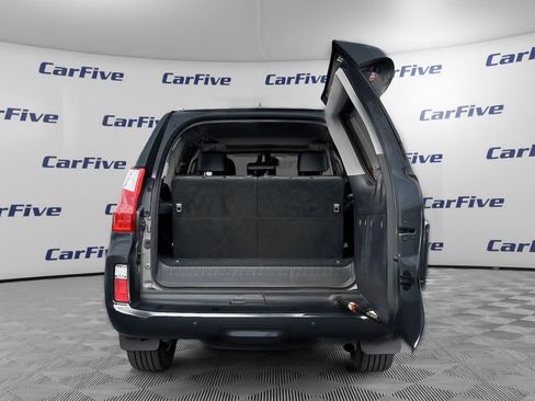 Used 2018 Lexus GX 460 image 11