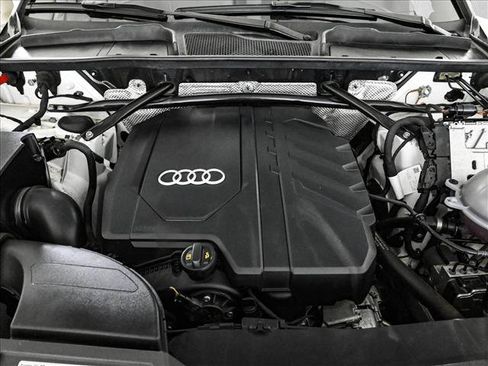 Used 2023 Audi Q5 2.0T Premium Plus w/ Premium Plus Package AWD/4WD image 24