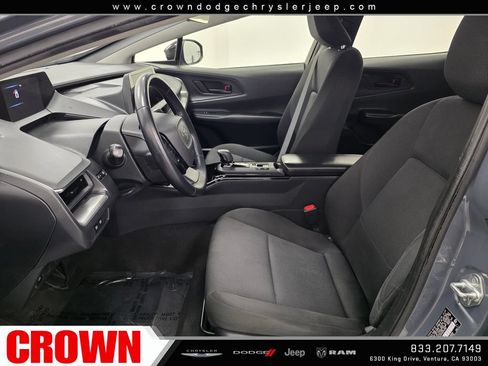 Used 2024 Toyota Prius LE FWD image 18