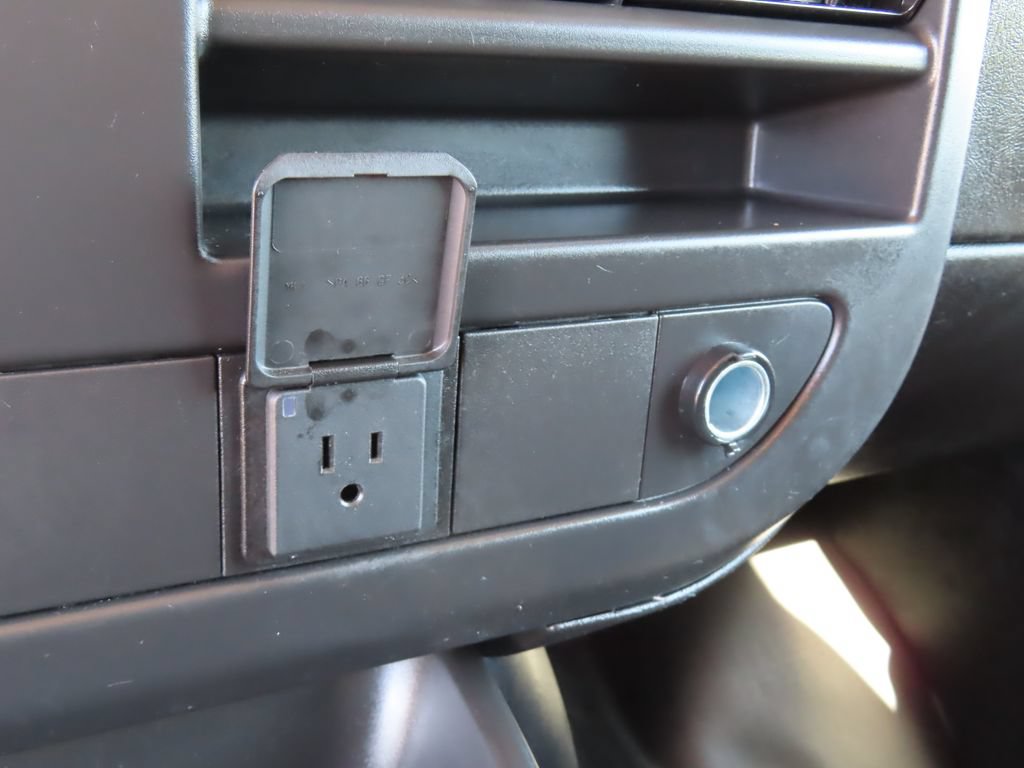Used 2025 Chevrolet Express 2500 w/ Driver Convenience Package RWD image 6