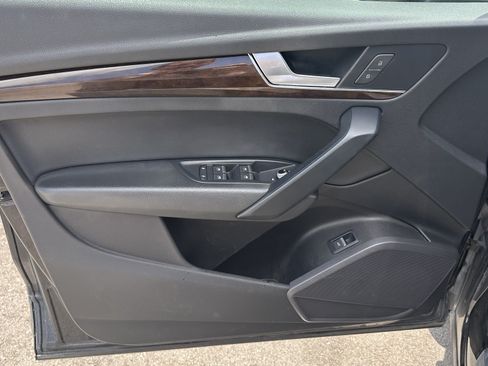 Used 2019 Audi Q5 2.0T Premium AWD/4WD image 16
