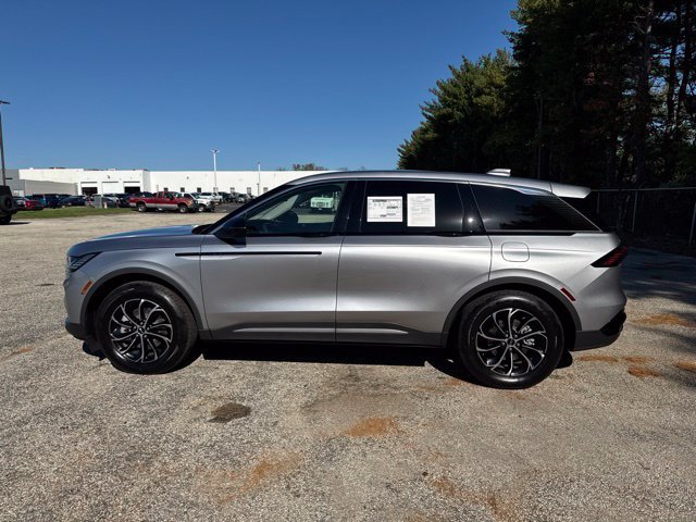 New 2026 Lincoln Nautilus Premier AWD/4WD image 8
