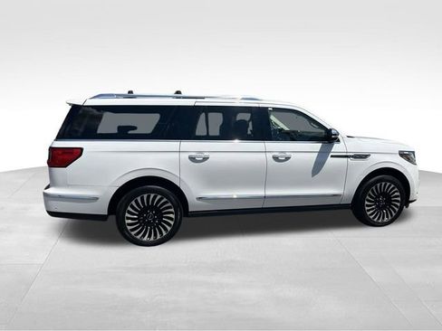 Used 2020 Lincoln Navigator L Black Label w/ Cargo Convenience Package AWD/4WD image 2