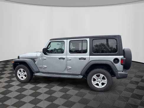 Used 2018 Jeep Wrangler Unlimited Sport S AWD/4WD image 31