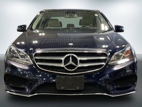 Used 2015 Mercedes-Benz E 350 4MATIC Sedan image 3
