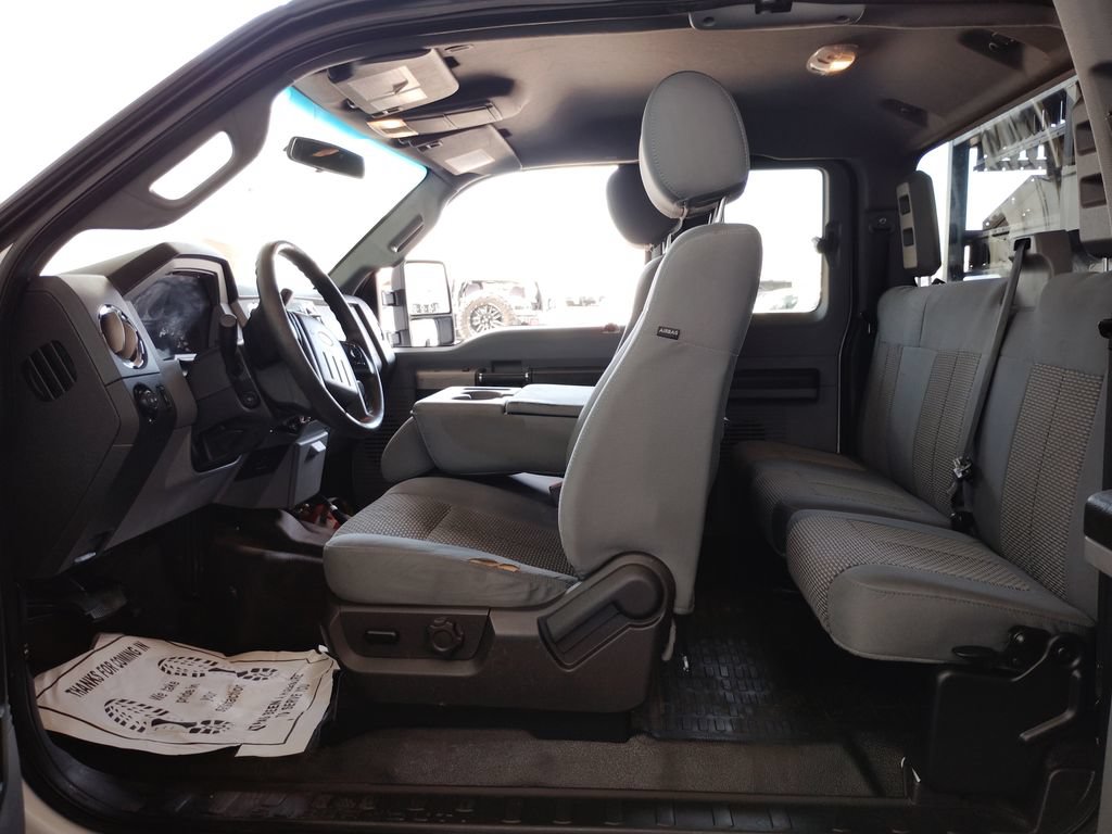 Used 2016 Ford F350 XLT w/ XLT Interior Package RWD image 20
