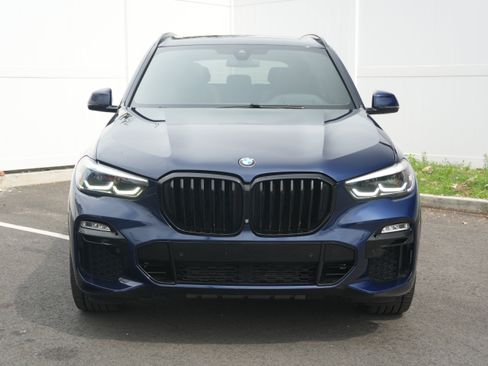 Used 2019 BMW X5 xDrive40i w/ M Sport Package AWD/4WD image 2