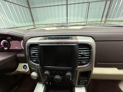 Used 2015 RAM 1500 Laramie w/ Convenience Group image 17