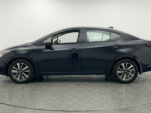 Used 2025 Nissan Versa SV FWD image 5